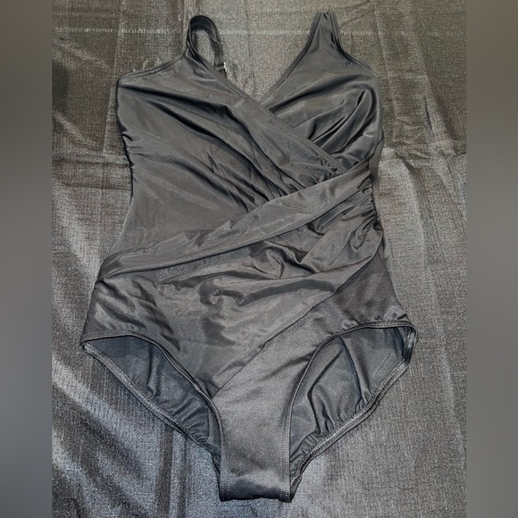 Miraclesuit Oceanus One Piece Swimsuit - Picture 1 of 7